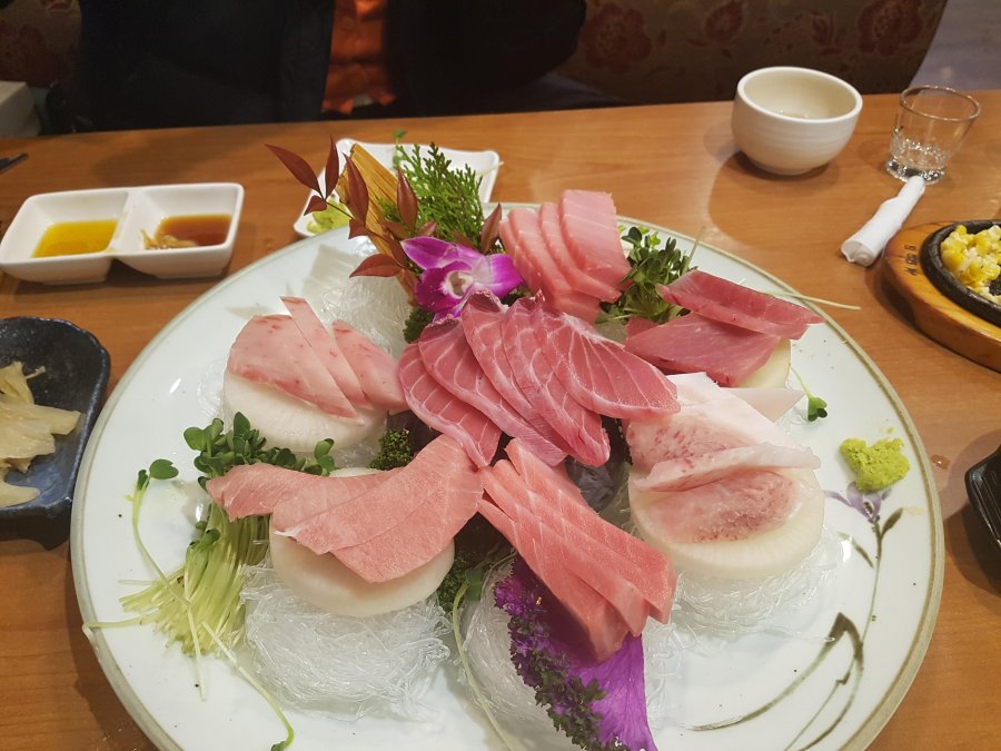 뽐뿌:질문/요청 - 참치 1인 5만원 특스페셜 눈탱이 맞은건지 질문드려요 참치 1인 5만원 특스페셜 눈탱이 맞은건지 질문드려요